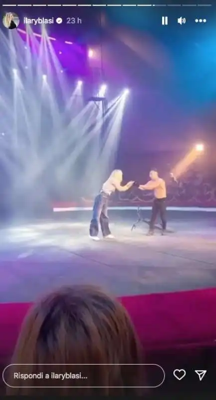 ilary blasi al circo 8