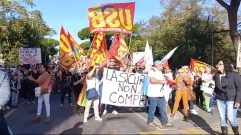 manifestazione contro il rigassificatore a piombino  