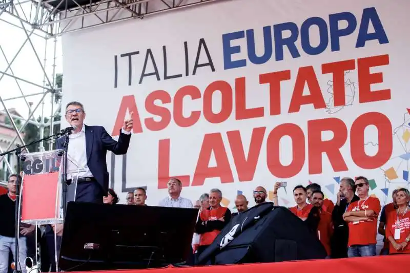 maurizio landini   manifestazione cgil  2