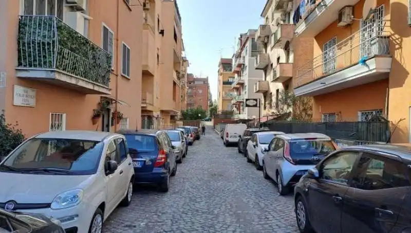 RAGAZZO MORTO A ROMA CON COLTELLATE ALLA SCHIENA 2