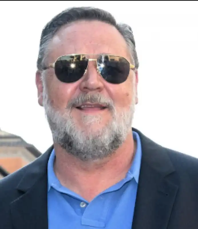 RUSSEL CROWE 3