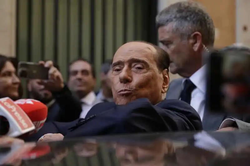 silvio berlusconi 5