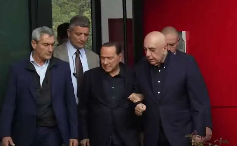 silvio berlusconi all inaugurazione del centro sportivo del monza 