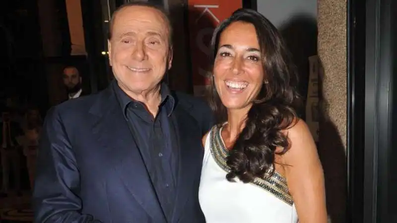 silvio berlusconi licia ronzulli. 