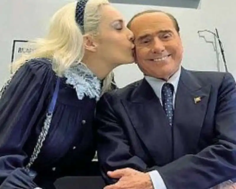 silvio berlusconi marta fascina