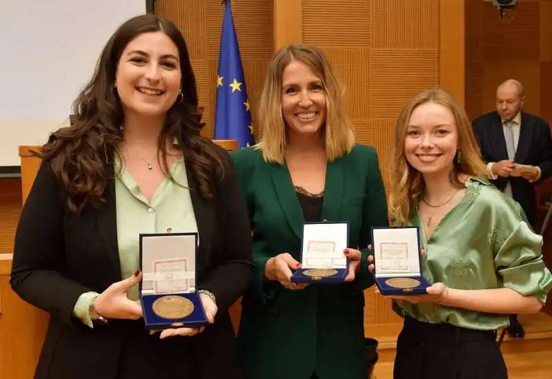 studentesse americane premiate  foto di bacco