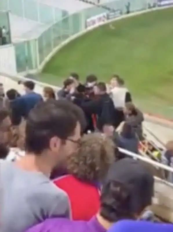 tifoso inter aggredito allo stadio di firenze 1