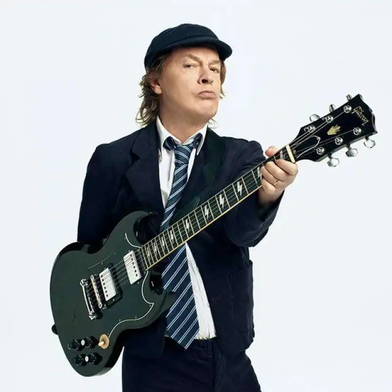 ac dc angus young