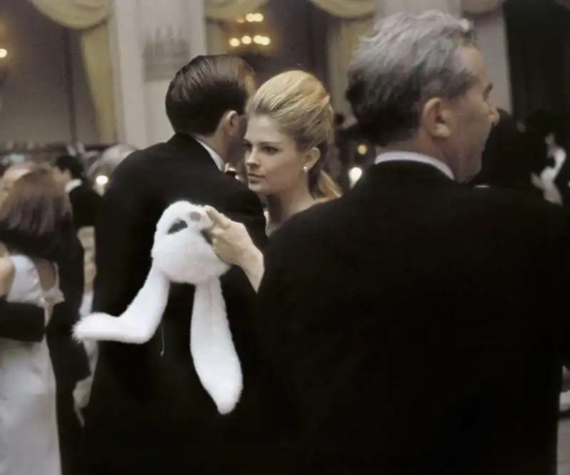 candice bergen   black & white ball