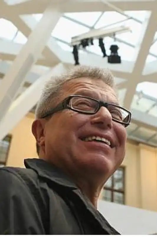 DANIEL LIBESKIND 34