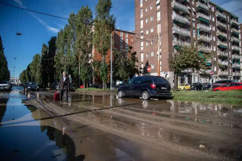 esondazione del fiume seveso a milano   100