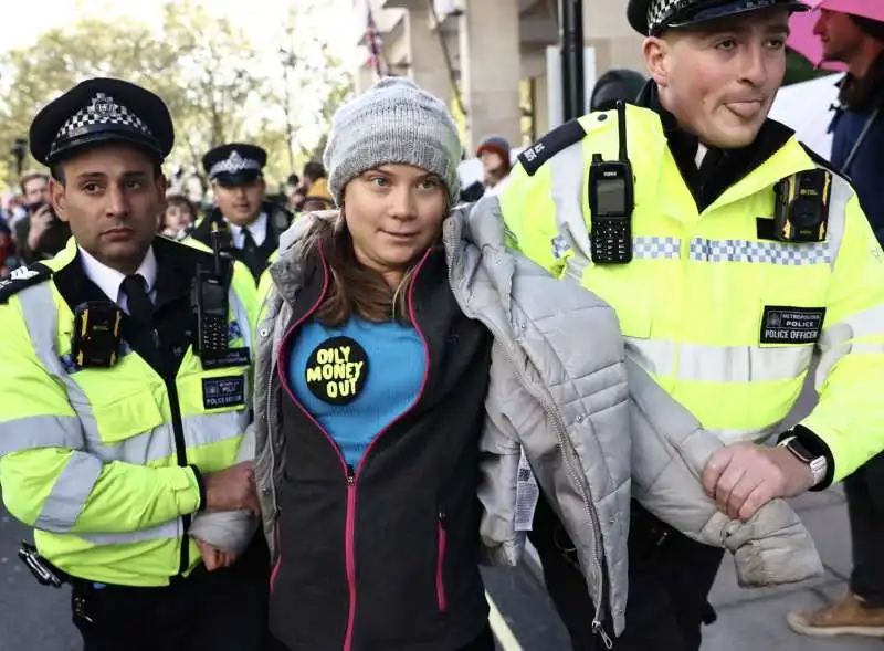 greta thunberg arrestata a londra   5