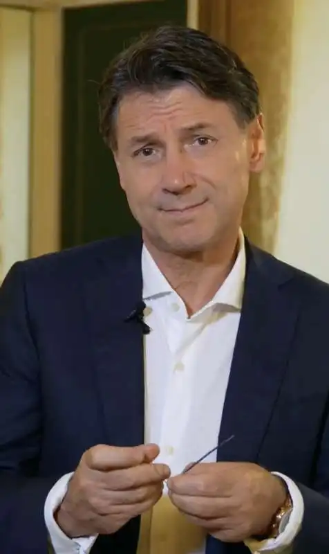 il video di giuseppe conte per un anno di governo meloni   5