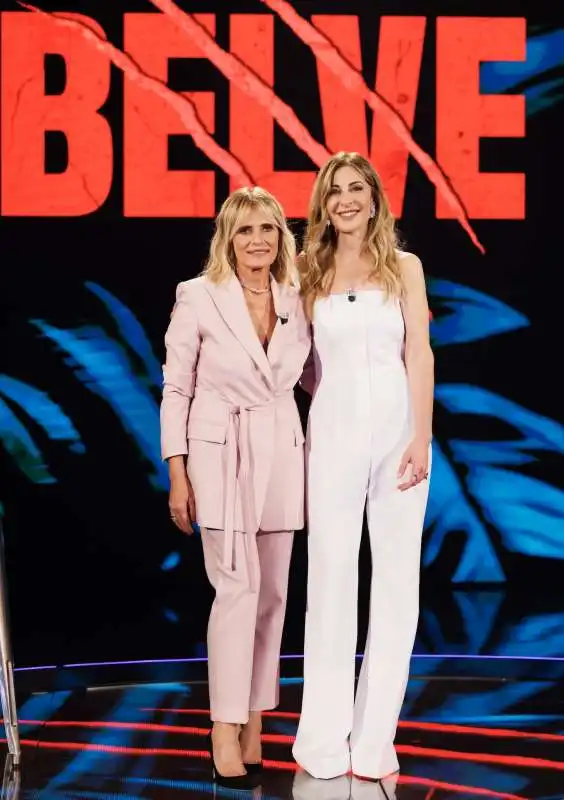 isabella ferrari con francesca fagnani a belve