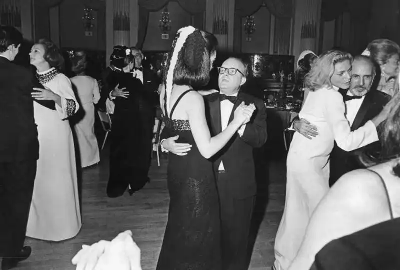 katharine graham   truman capote   lauren bacall   jerome robbins   black & white ball