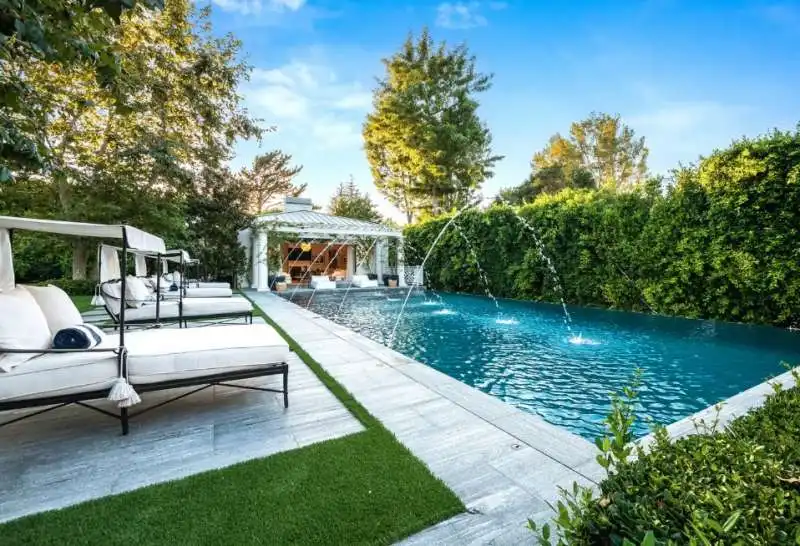 la casa messa in vendita da jennifer LOPEZ e ben affleck 7