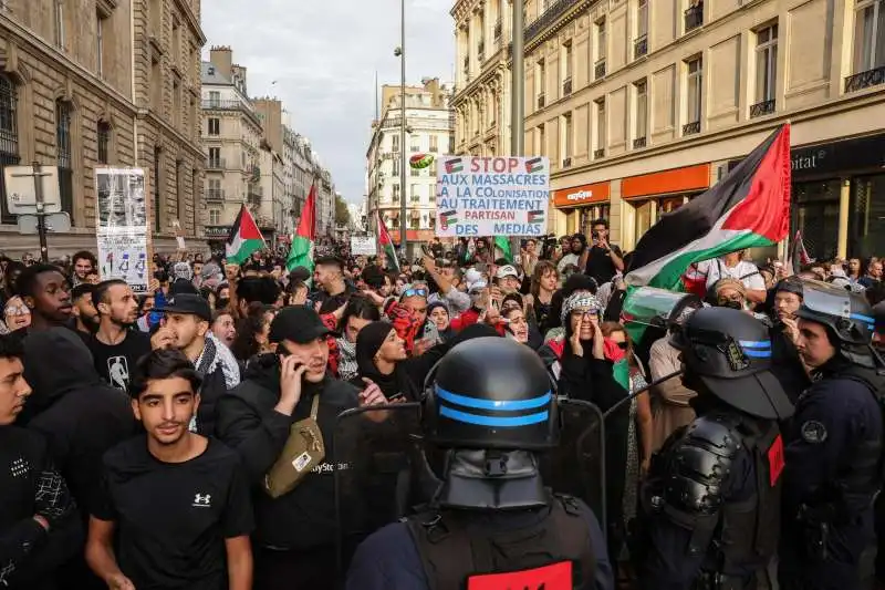 manifestazione pro palestina a parigi   5