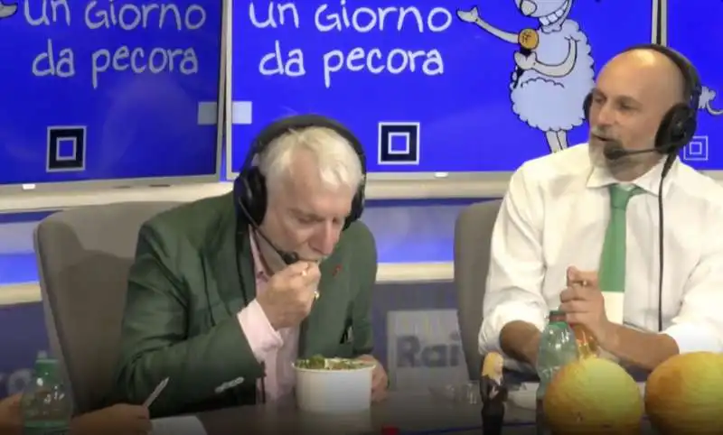 paolo crepet mangia un insalata 8