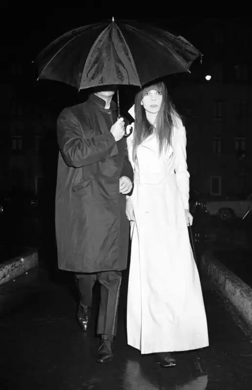 penelope tree   black & white ball 