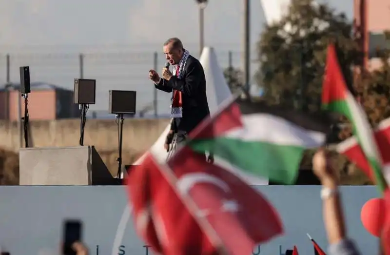 RECEP TAYYIP ERDOGAN ALLA MANIFESTAZIONE PRO PALESTINA A ISTANBUL 