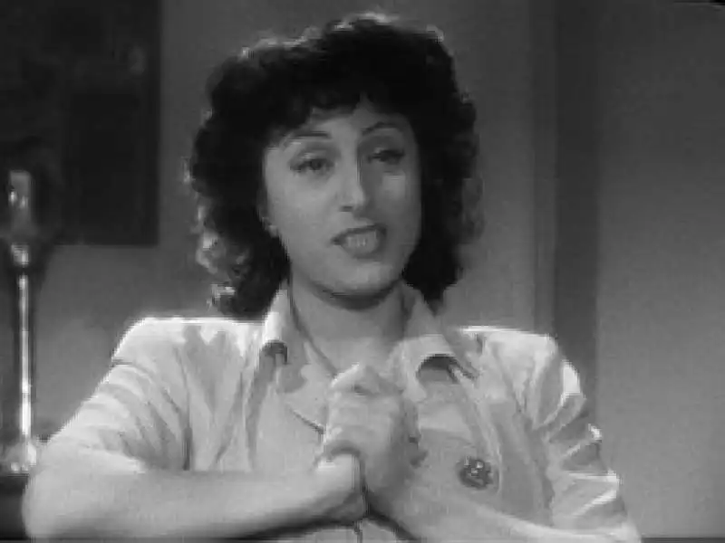 anna magnani  avanti a lui tremava tutta roma