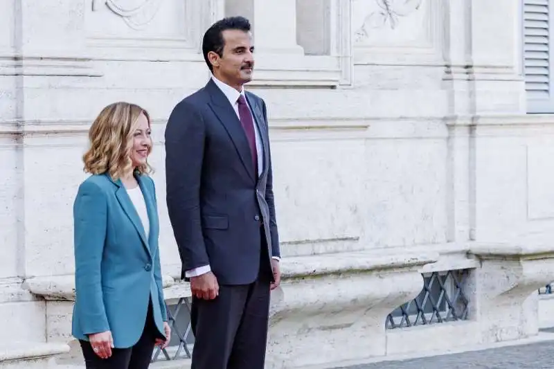 giorgia meloni con tamim bin hamad al thani   foto lapresse 