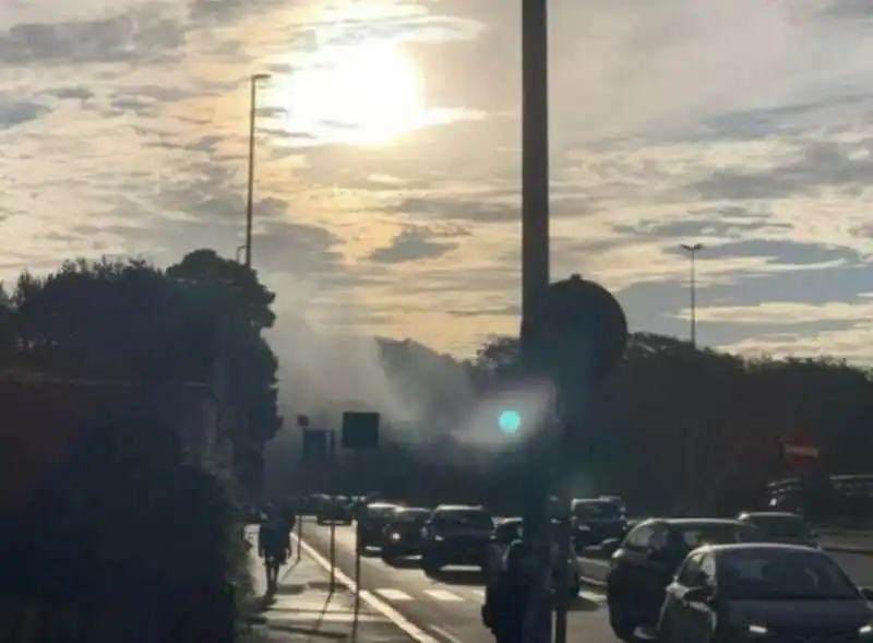 incendio sulla tangenziale a roma   2