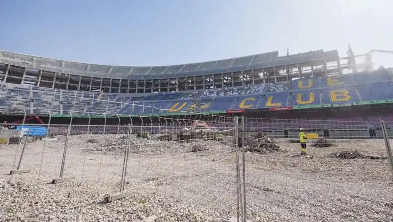 LAVORI DI RISTRUTTURAZIONE DEL CAMP NOU  