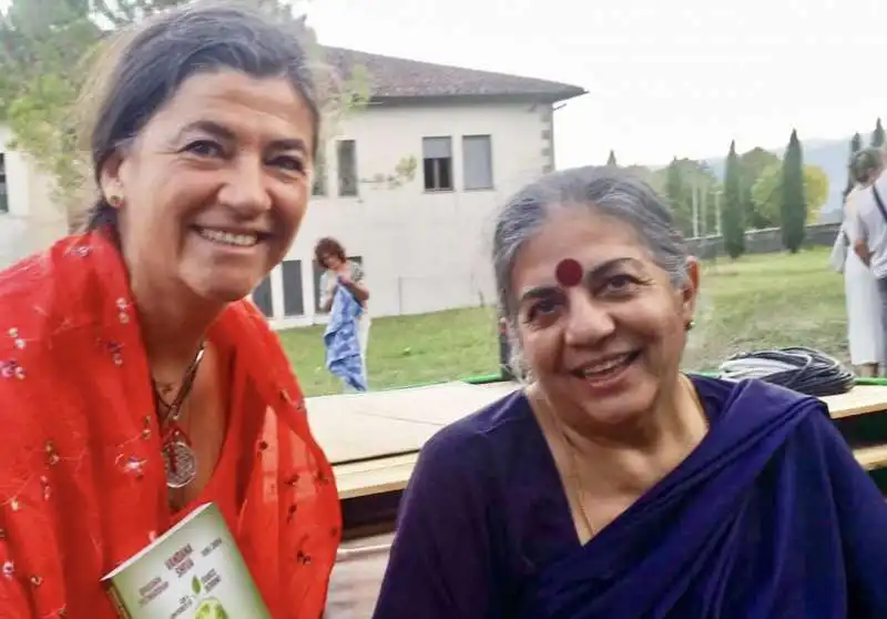 letizia girolami  con vandana shiva 