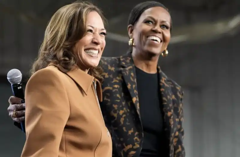 michelle obama kamala harris 7