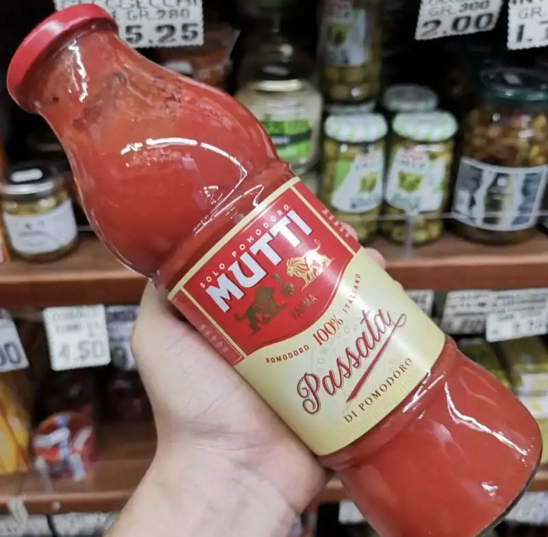 PASSATA DI POMODORO MUTTI