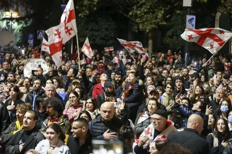 proteste in georgia dopo la vittoria di sogno georgiano   foto lapresse   10