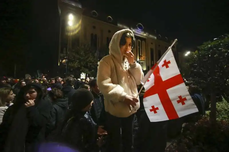 proteste in georgia dopo la vittoria di sogno georgiano   foto lapresse   3