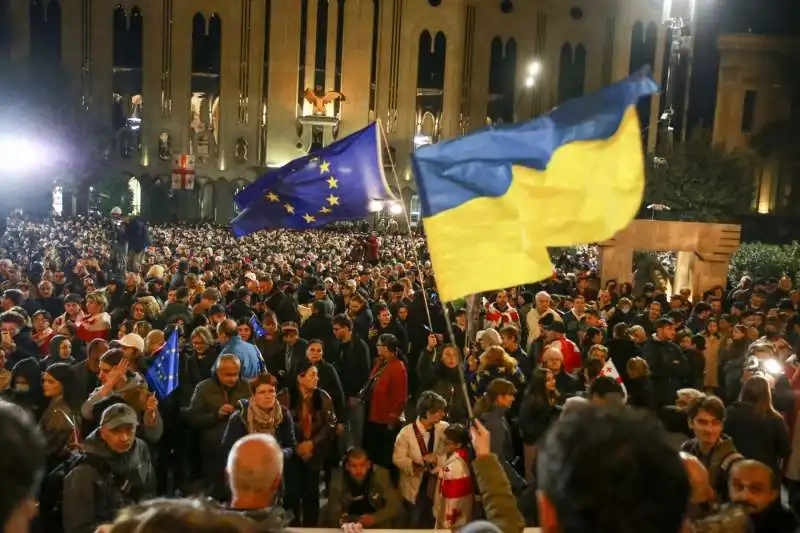 proteste in georgia dopo la vittoria di sogno georgiano   foto lapresse   4