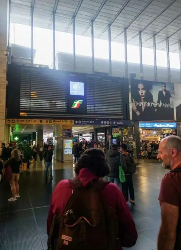 roma termini nel caos   2