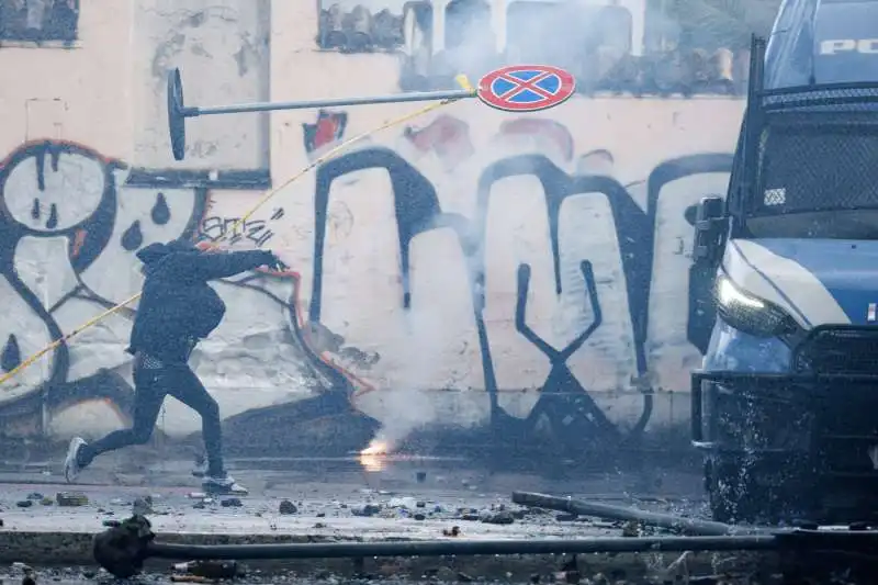 scontri alla manifestazione pro palestina di roma   foto lapresse   31