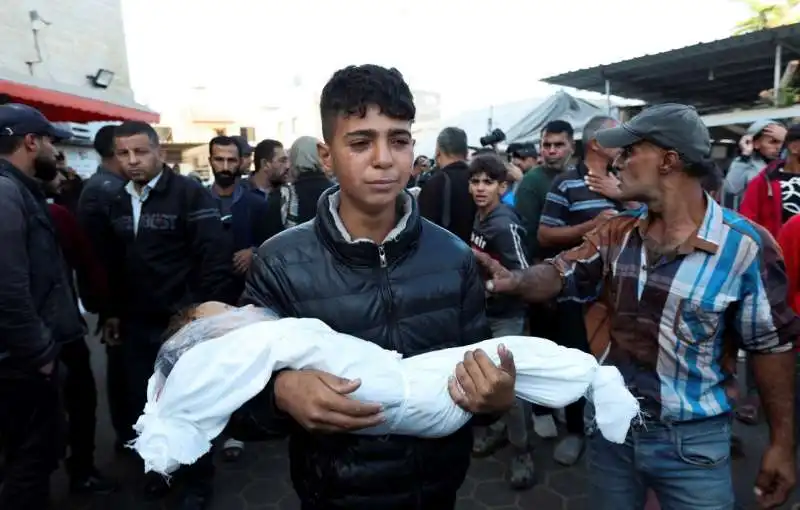 strage di civili a beit lahia a gaza 9