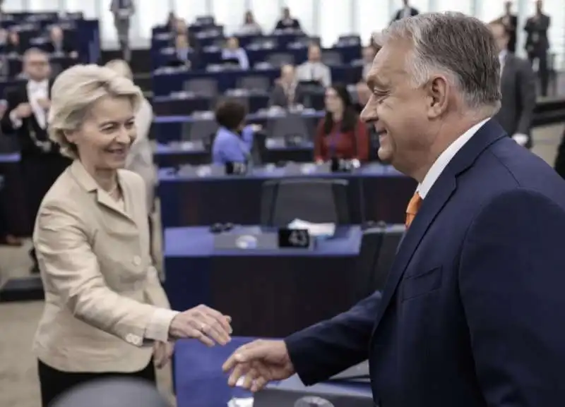 ursula von der leyen   viktor orban   foto  lapresse