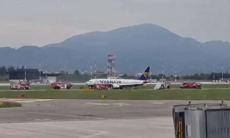 volo ryanair fermo orio al serio   2