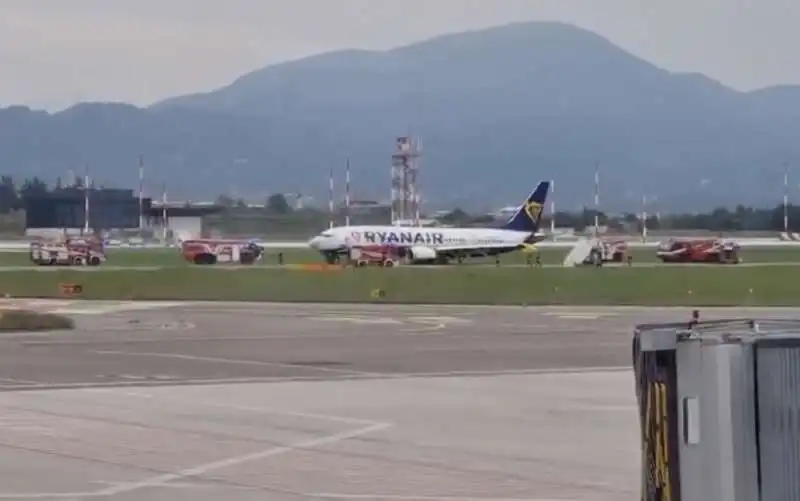 volo ryanair fermo orio al serio   4