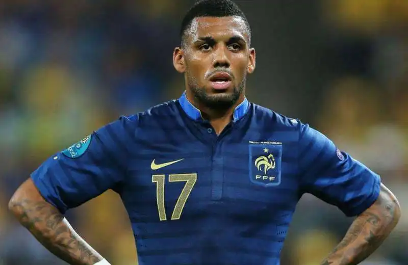 yann m'vila. 3