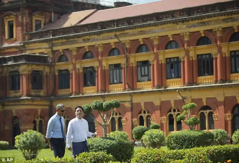 barack obama incontra aung san suu kyi 13