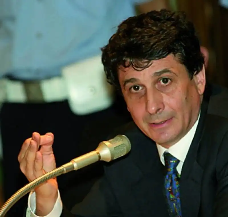 CLAUDIO 
CASTELLI
