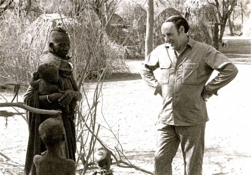 desmond morris in africa