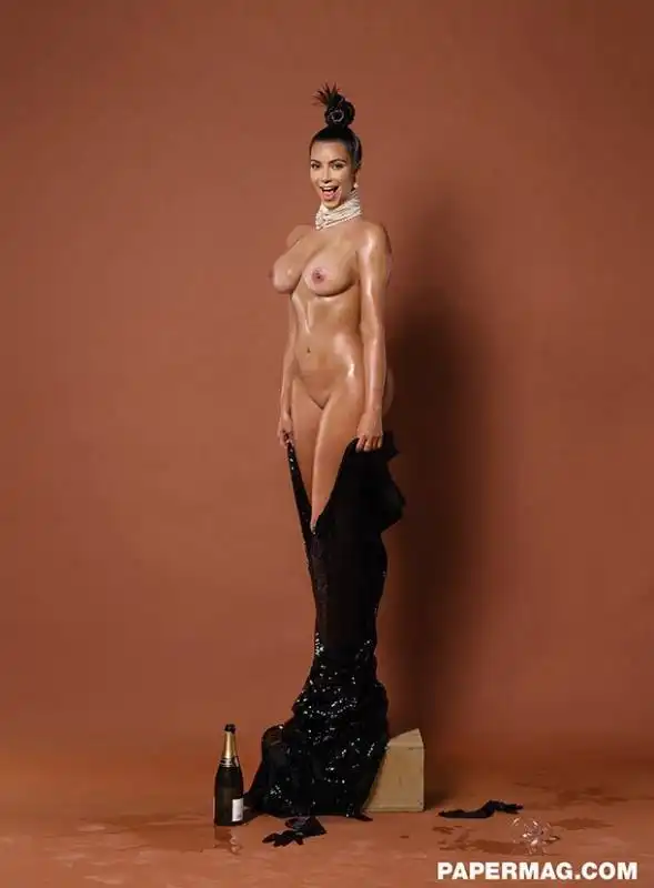 kim kardashian nuda lato a