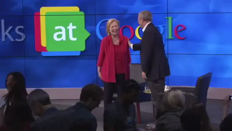 LARRY PAGE DI GOOGLE CON HILLARY CLINTON