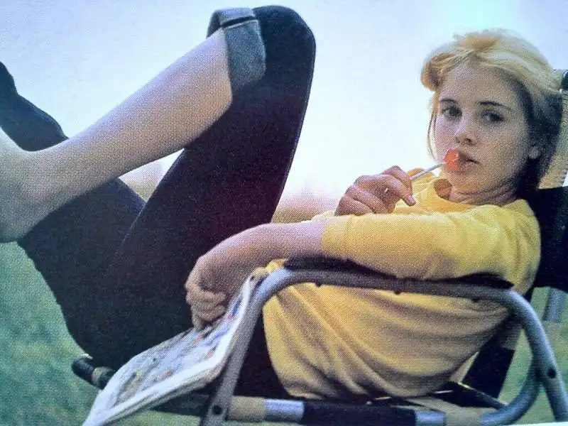 lolita sue lyon  