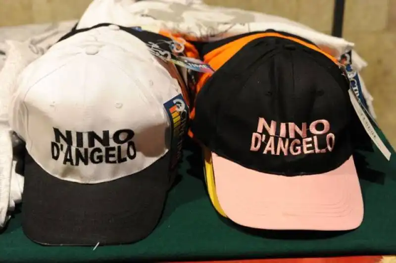 merchandising nino d angelo (5)