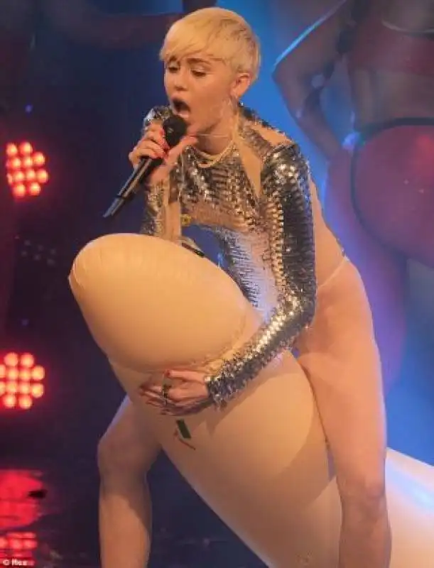 miley in concerto