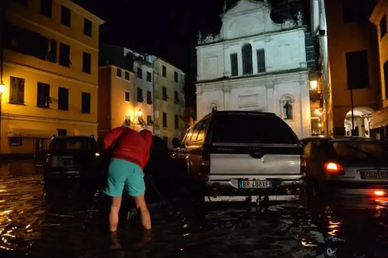  nubifragio nel tigullio, allagamenti a chiavari  3